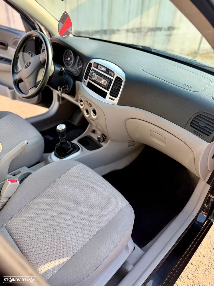 Hyundai Accent 1.4 Active - 5