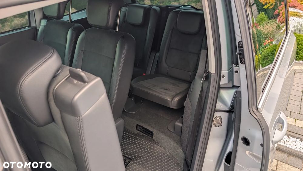 Volkswagen Sharan - 24