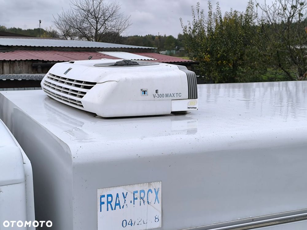 Mercedes-Benz Sprinter - 27