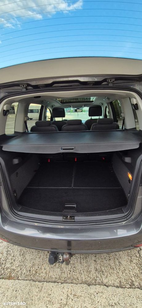 Volkswagen Touran 2.0 TDI DPF DSG MATCH - 5