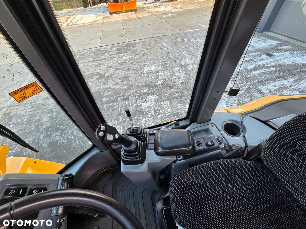 Volvo Volvo L30G - 14