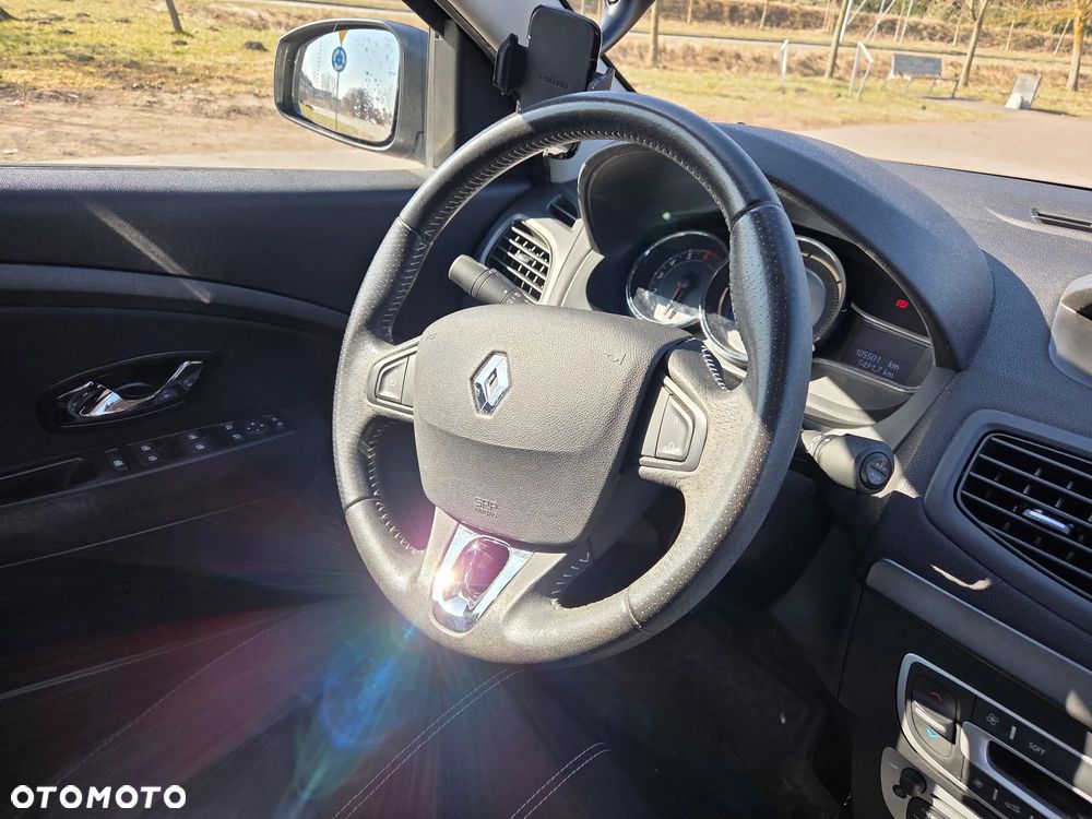 Renault Fluence 1.6 16V Limited - 10