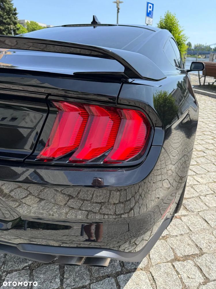 Ford Mustang 5.0 V8 GT - 35