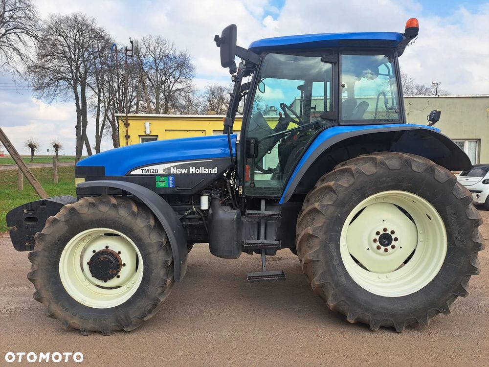 New Holland TM120 - 3