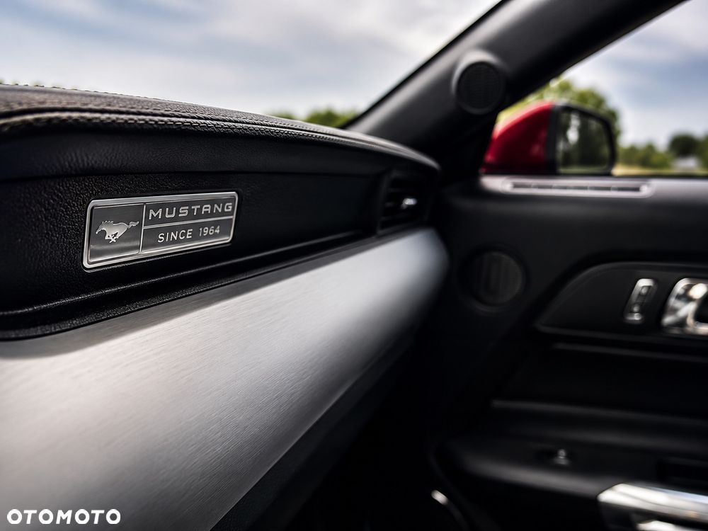 Ford Mustang - 16