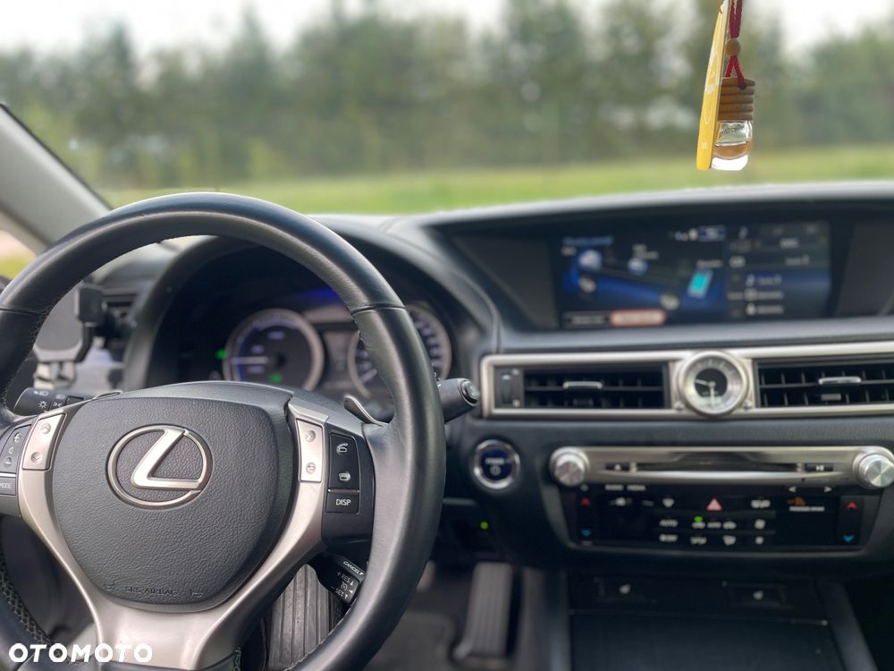 Lexus GS - 9
