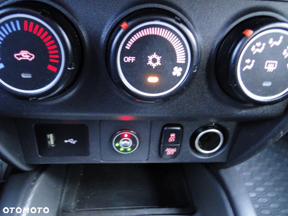 Mitsubishi ASX 2.0 Intense - 23