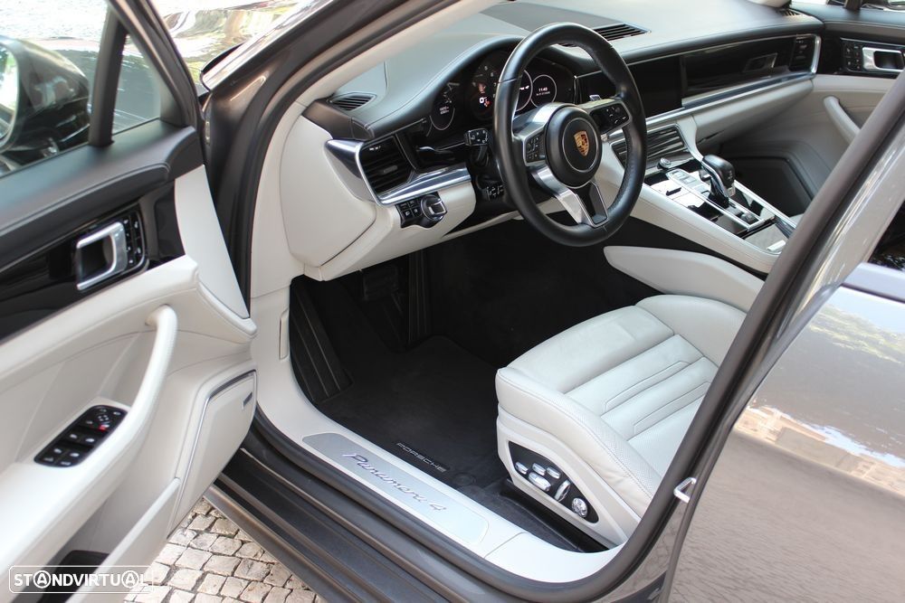 Porsche Panamera Sport Turismo 4 - 16