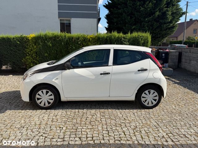 Toyota Aygo x - 9