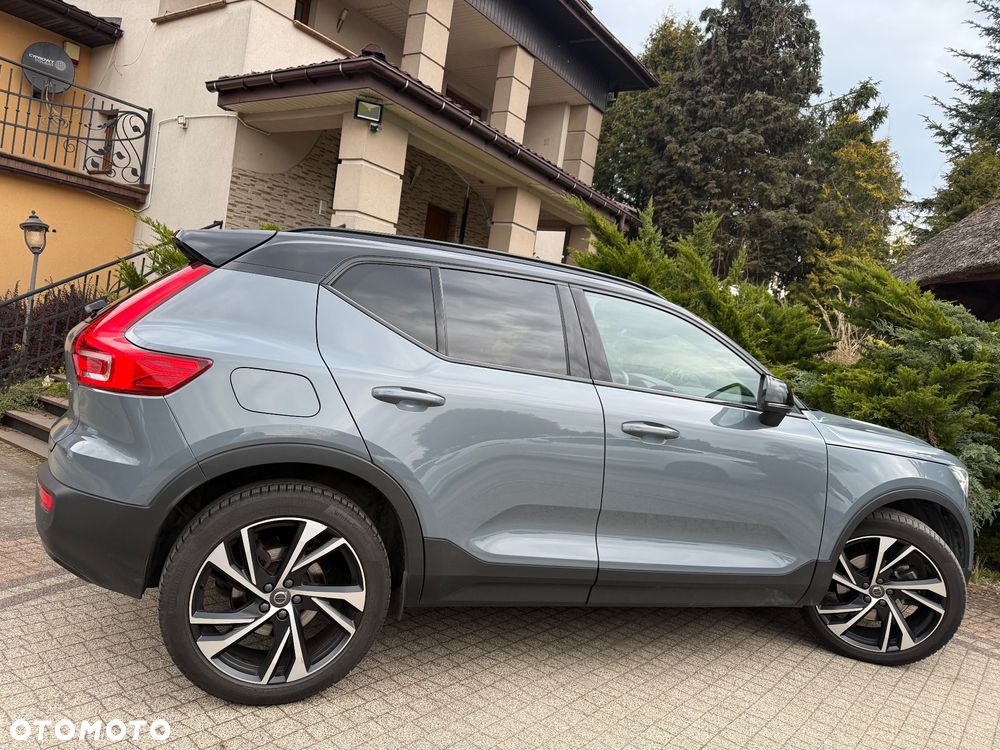 Volvo XC 40 B4 B DKG Ultra Dark - 21