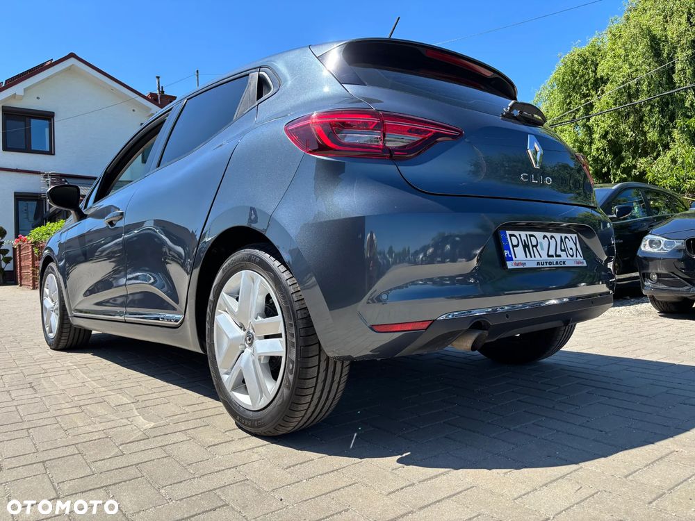 Renault Clio - 32