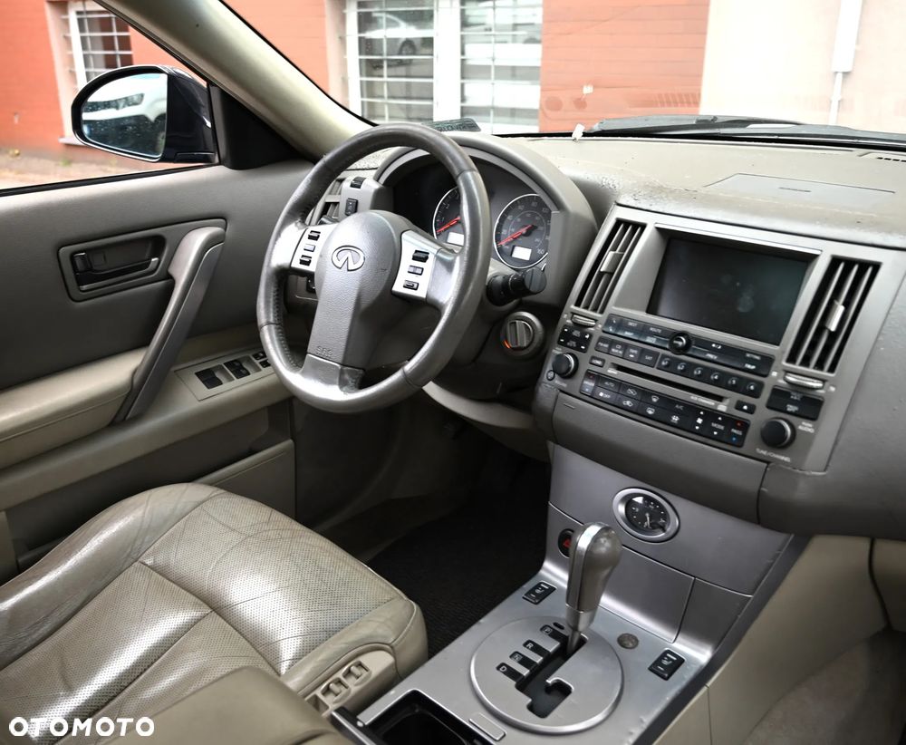 Infiniti FX FX35 - 17