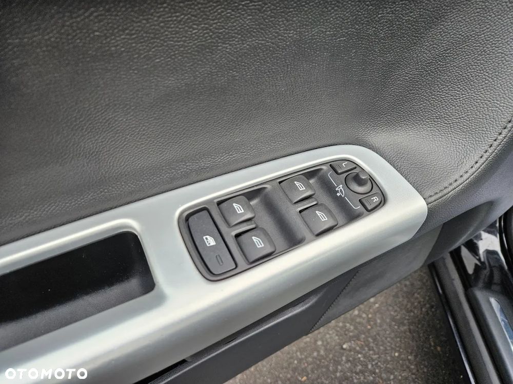 Volvo V50 DPF D2 Momentum - 28