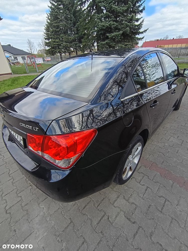 Chevrolet Cruze - 15