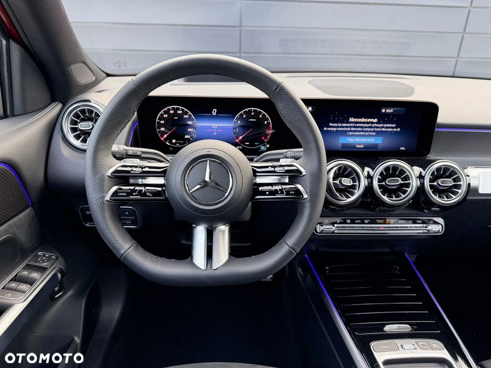 Mercedes-Benz GLB 220 mHEV 4-Matic AMG Line 8G-DCT - 12