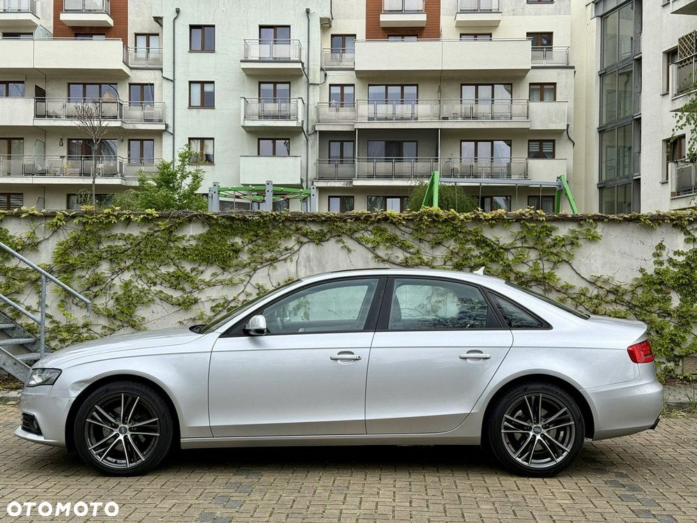 Audi A4 Limousine - 15