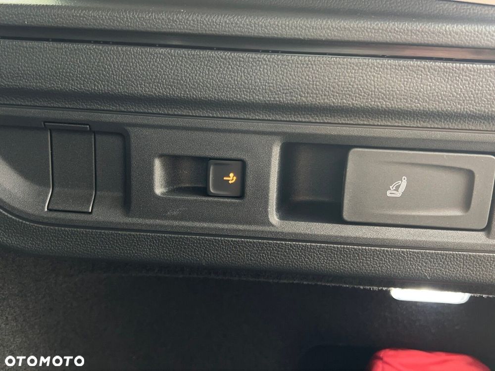 Volkswagen Passat 1.5 TSI EVO Business DSG - 14