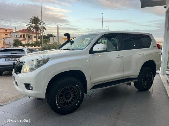 Toyota Land Cruiser 3.0 D-4D Premium CA - 24