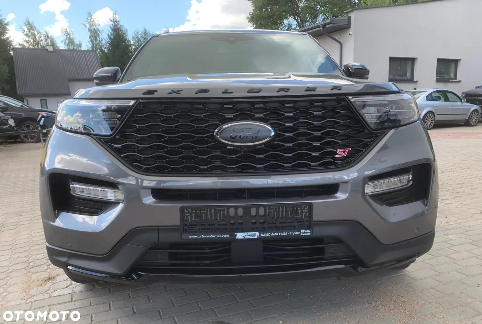 Ford Explorer - 9