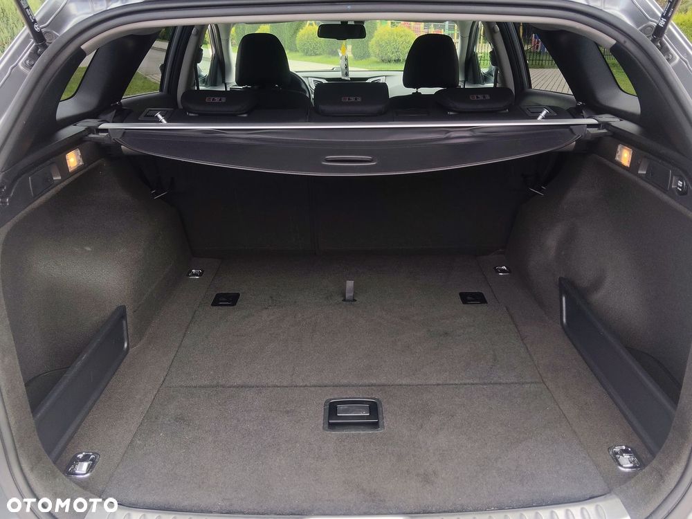 Hyundai i40 Kombi 2.0 Premium - 27