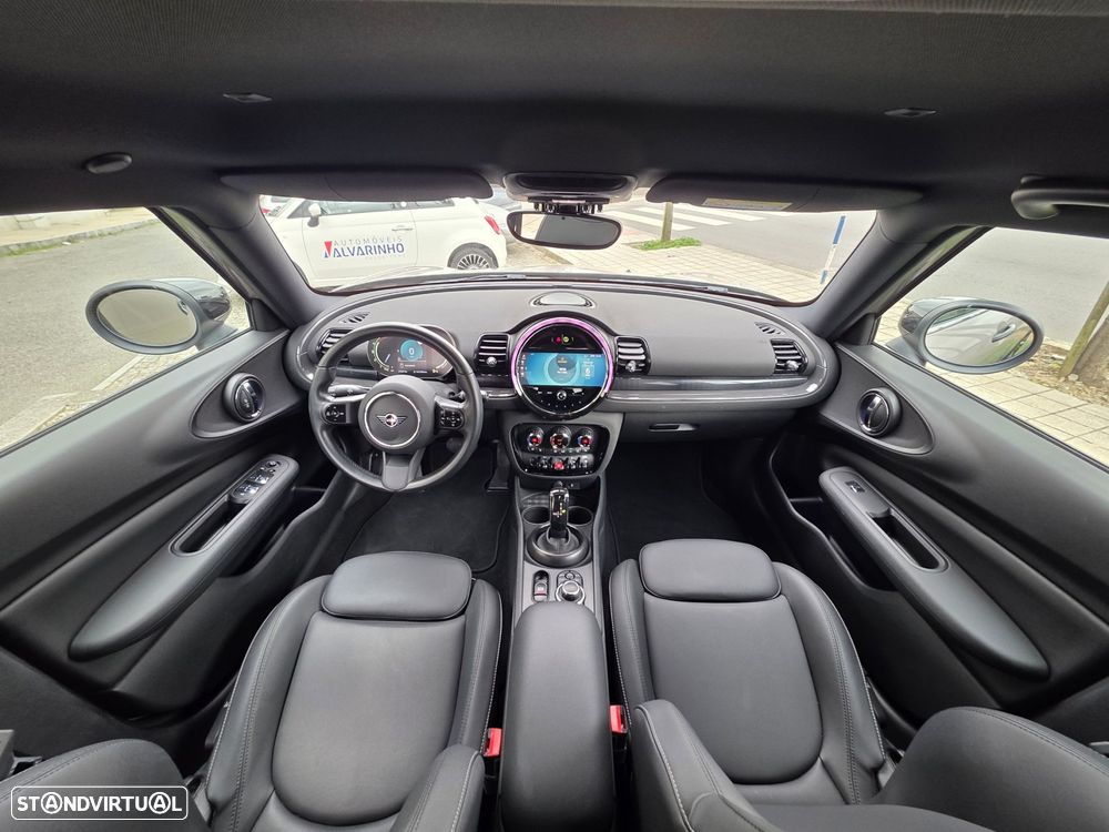 MINI Clubman Cooper D Premium Essential Auto - 25