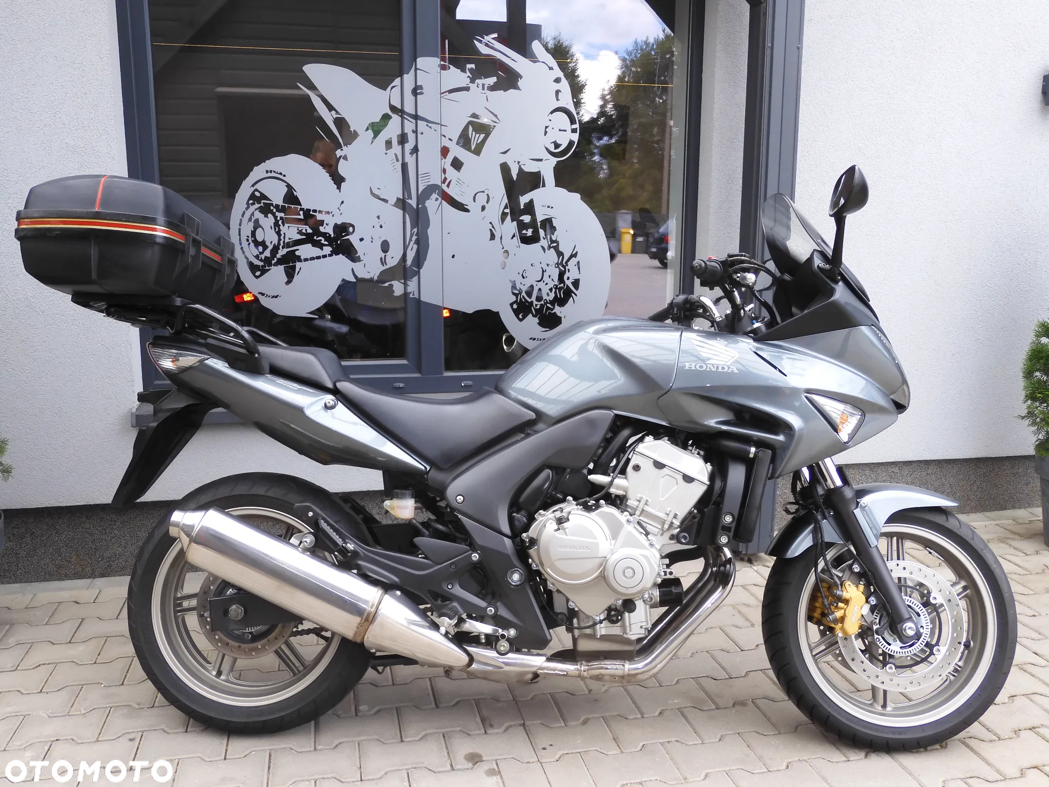 Honda CBF - 8