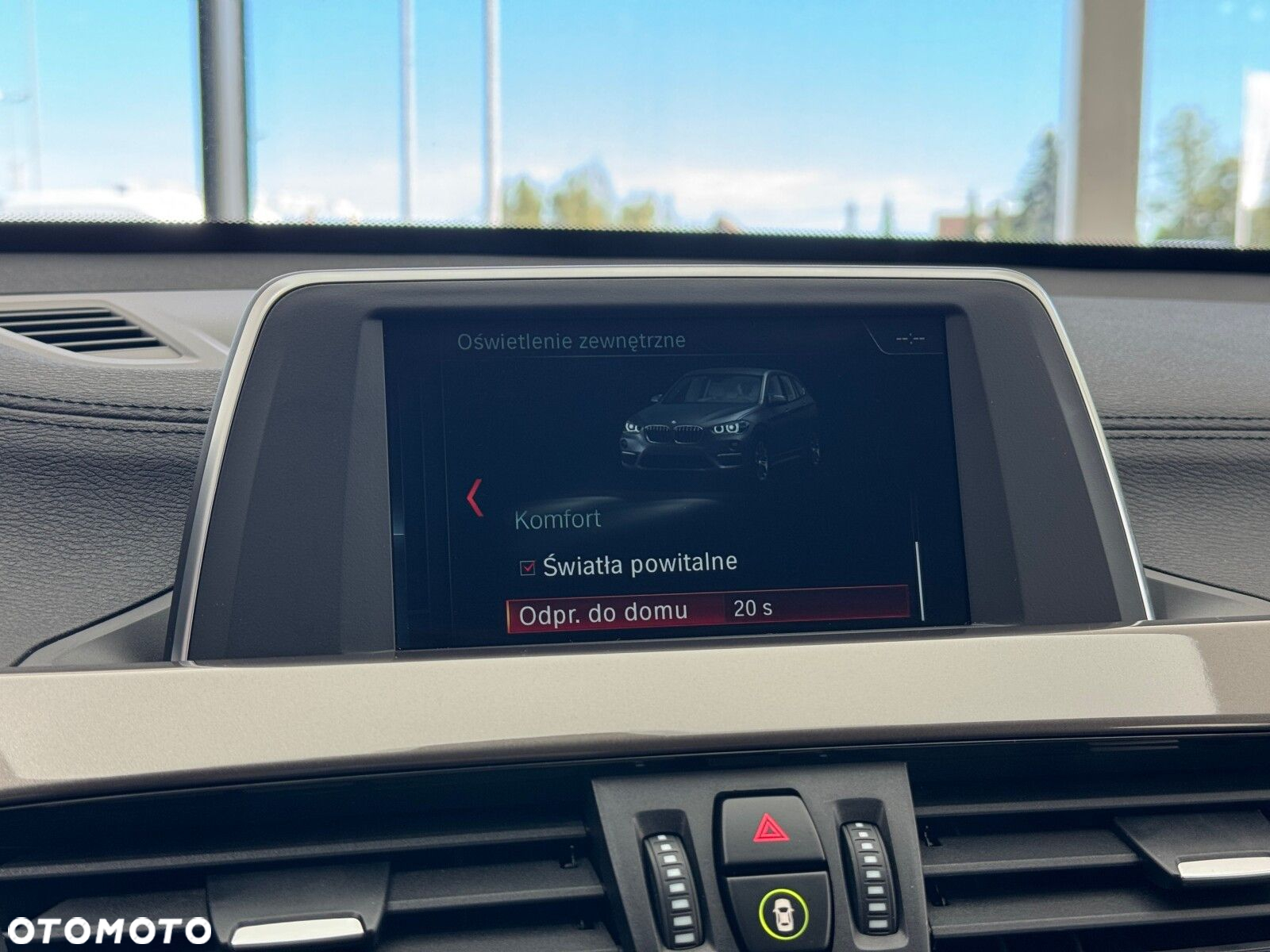 BMW X1 sDrive18i xLine - 32