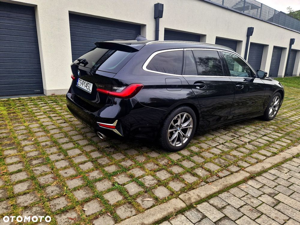 BMW Seria 3 320d xDrive Luxury Line - 12