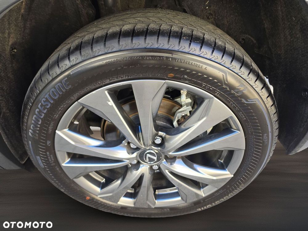 Lexus UX 250h GPF F Sport Design 2WD - 29
