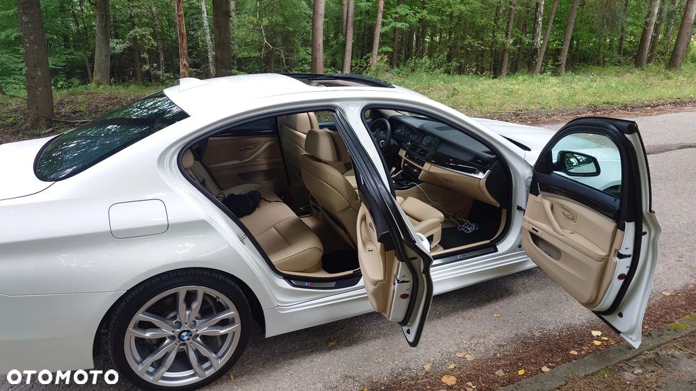 BMW Seria 5 535i Sport-Aut - 9
