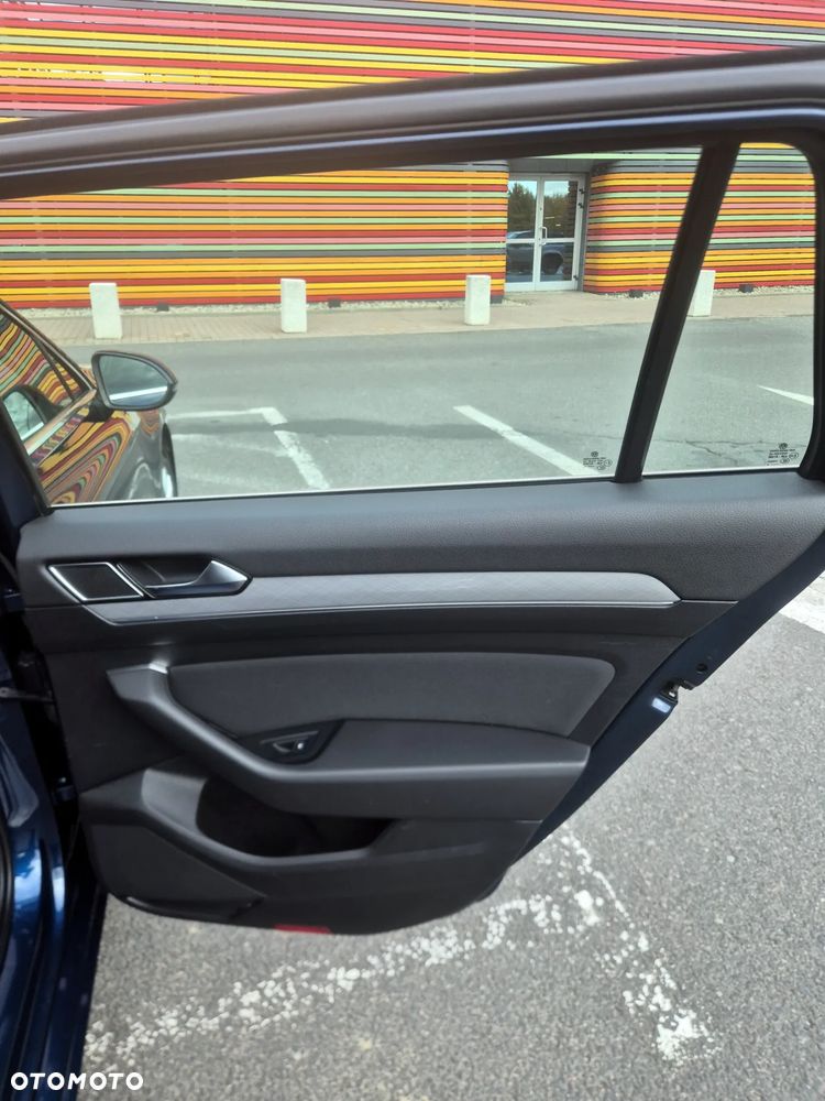 Volkswagen Passat Variant 2.0 TDI EVO Business DSG - 18