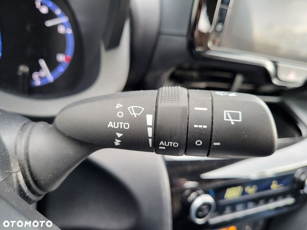 Toyota Yaris Cross Hybrid 1.5 Comfort 4x4 - 31