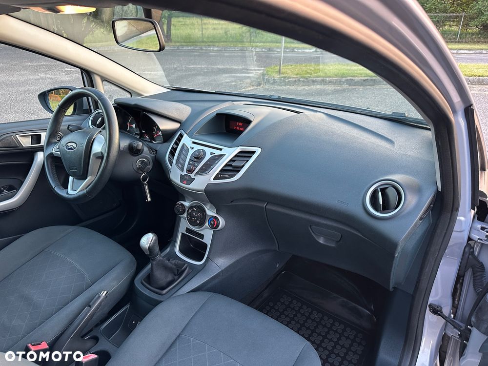Ford Fiesta 1.25 Viva - 23