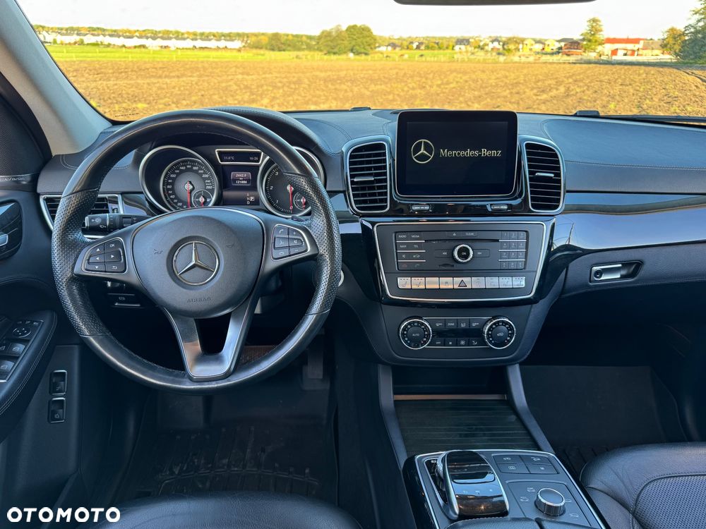 Mercedes-Benz GLE 350 d 4-Matic - 11