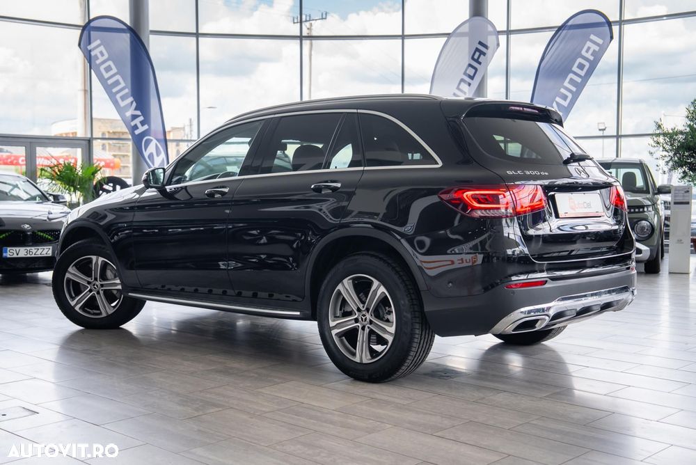 Mercedes-Benz GLC 300 de 4Matic 9G-TRONIC - 11