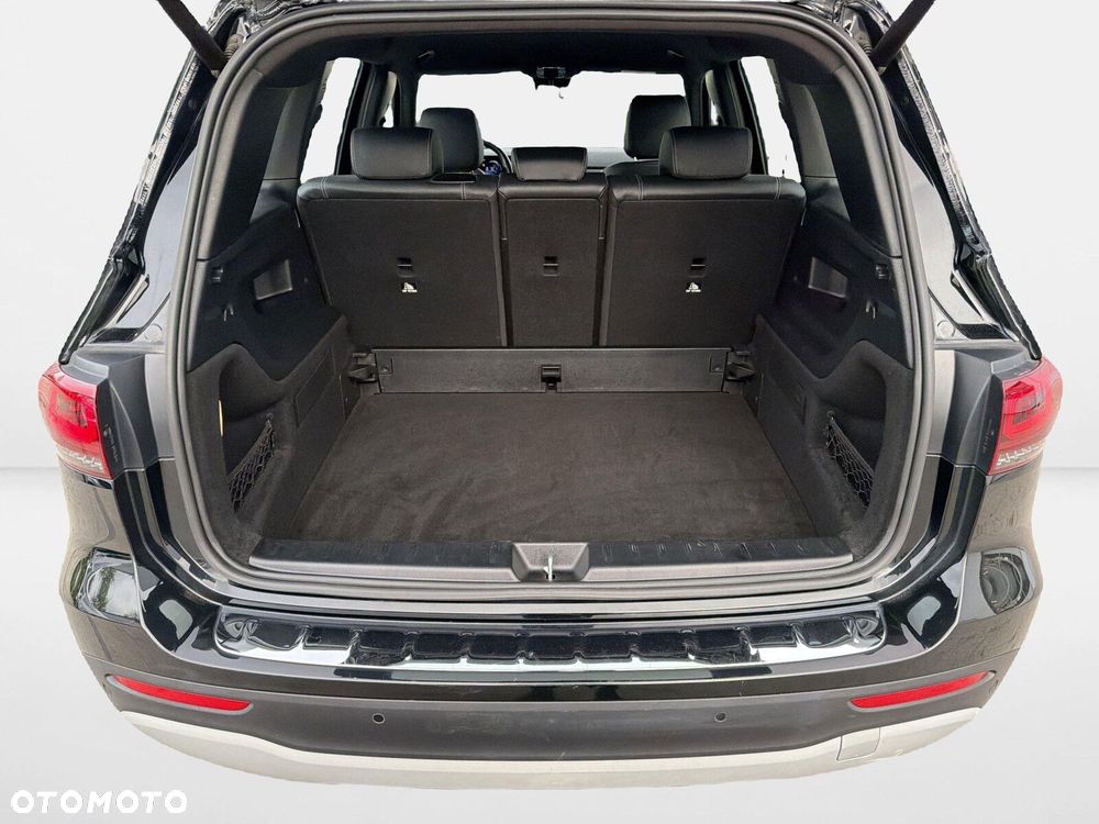 Mercedes-Benz GLB - 36