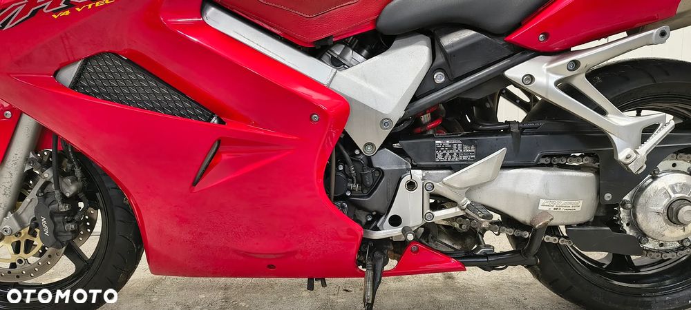 Honda VFR - 8