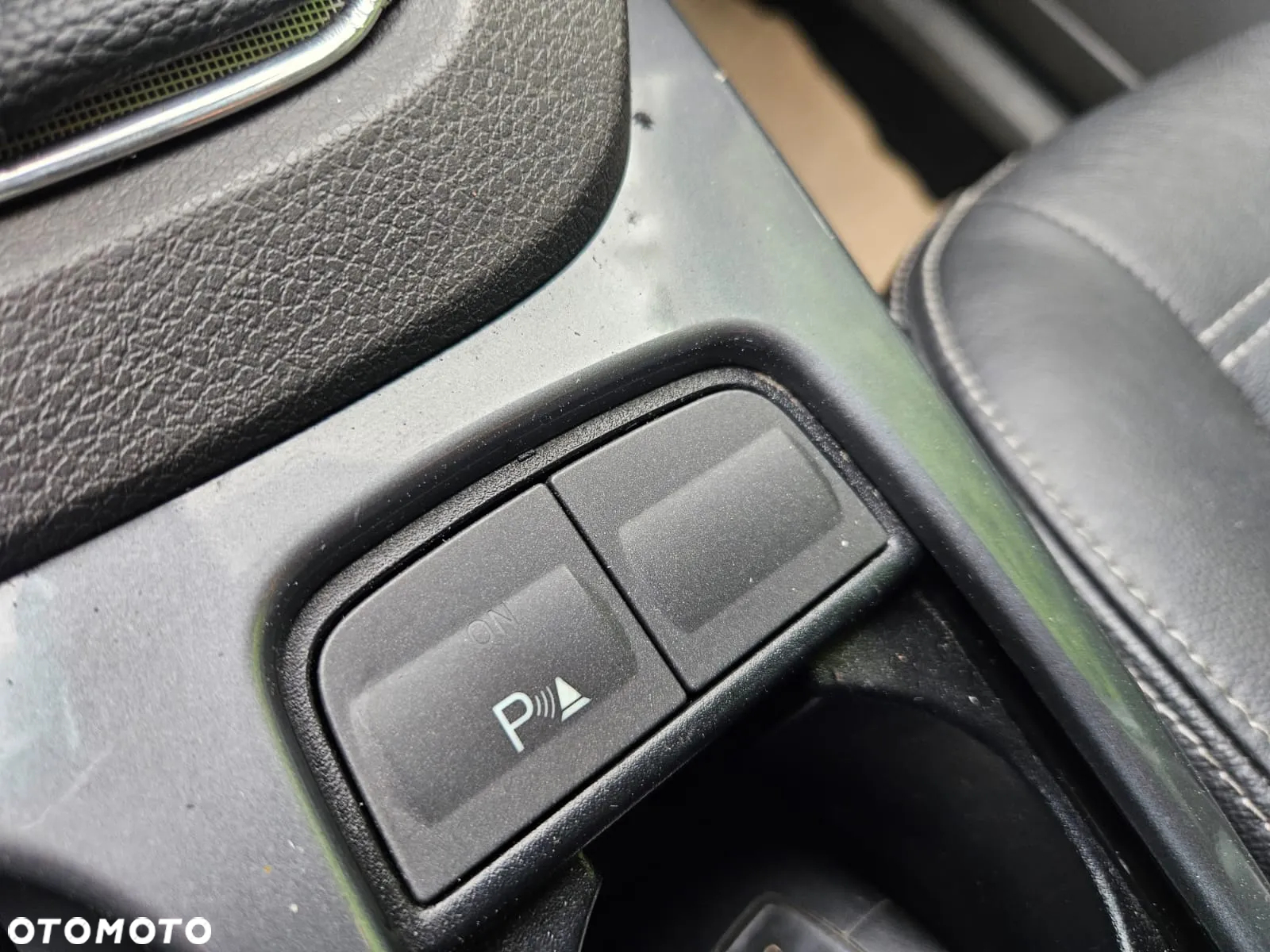 Ford Kuga 2.0 TDCi 4WD Titanium - 25