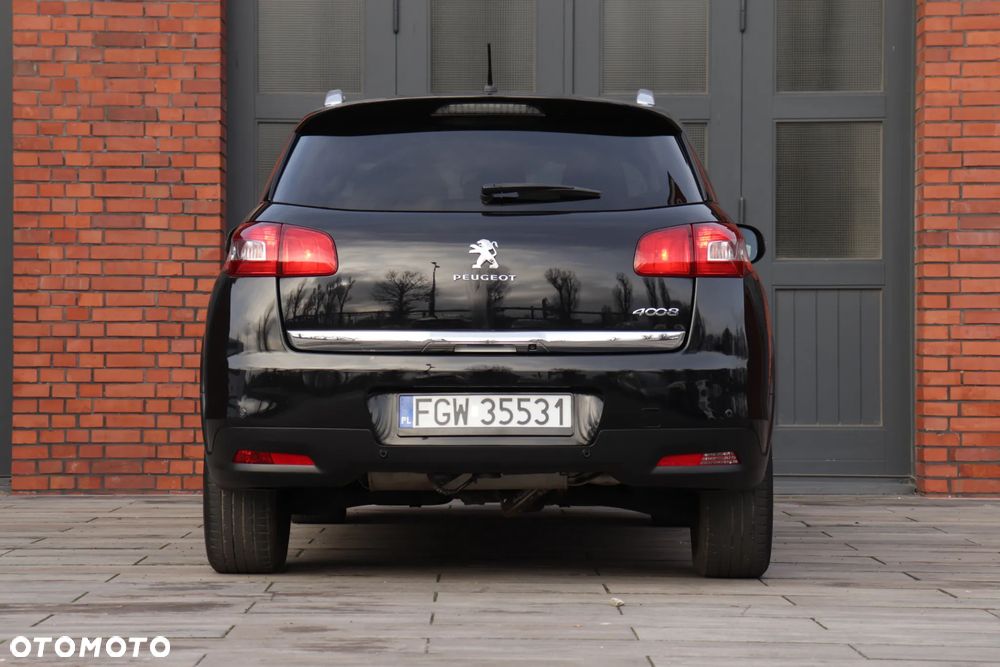 Peugeot 4008 - 14