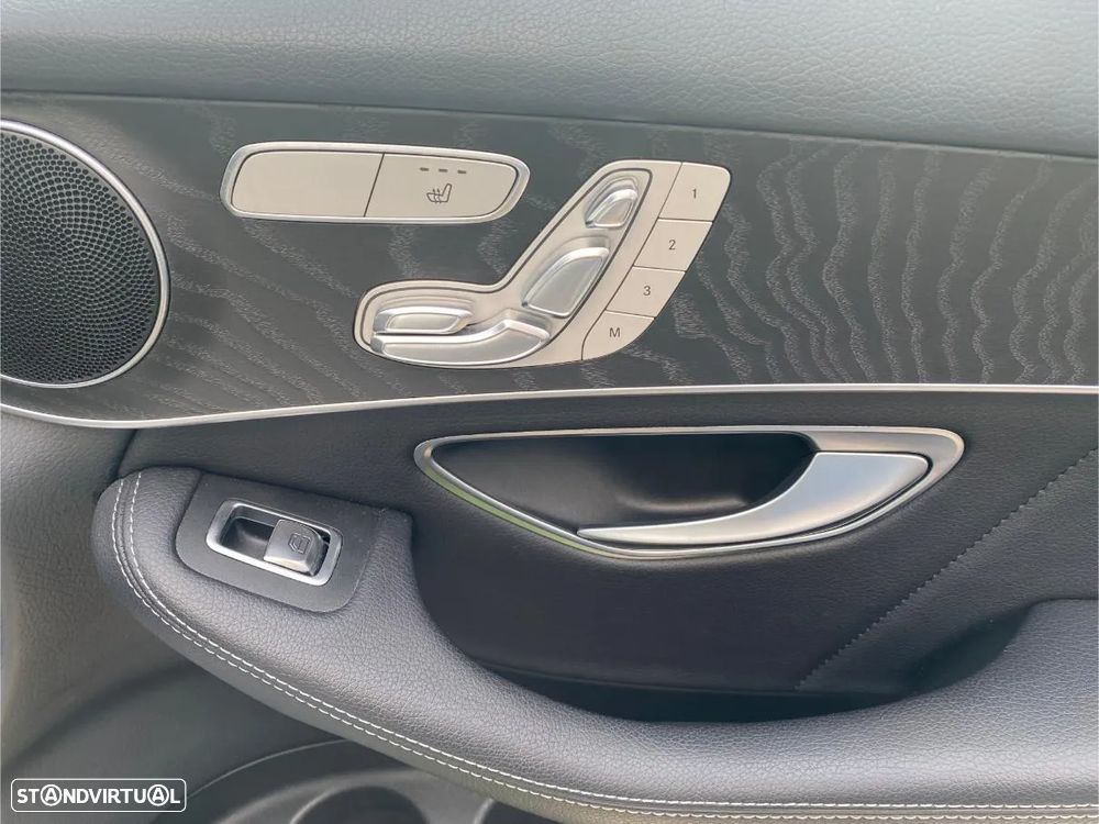 Mercedes-Benz GLC 250 d Coupe 4Matic 9G-TRONIC AMG Line - 17