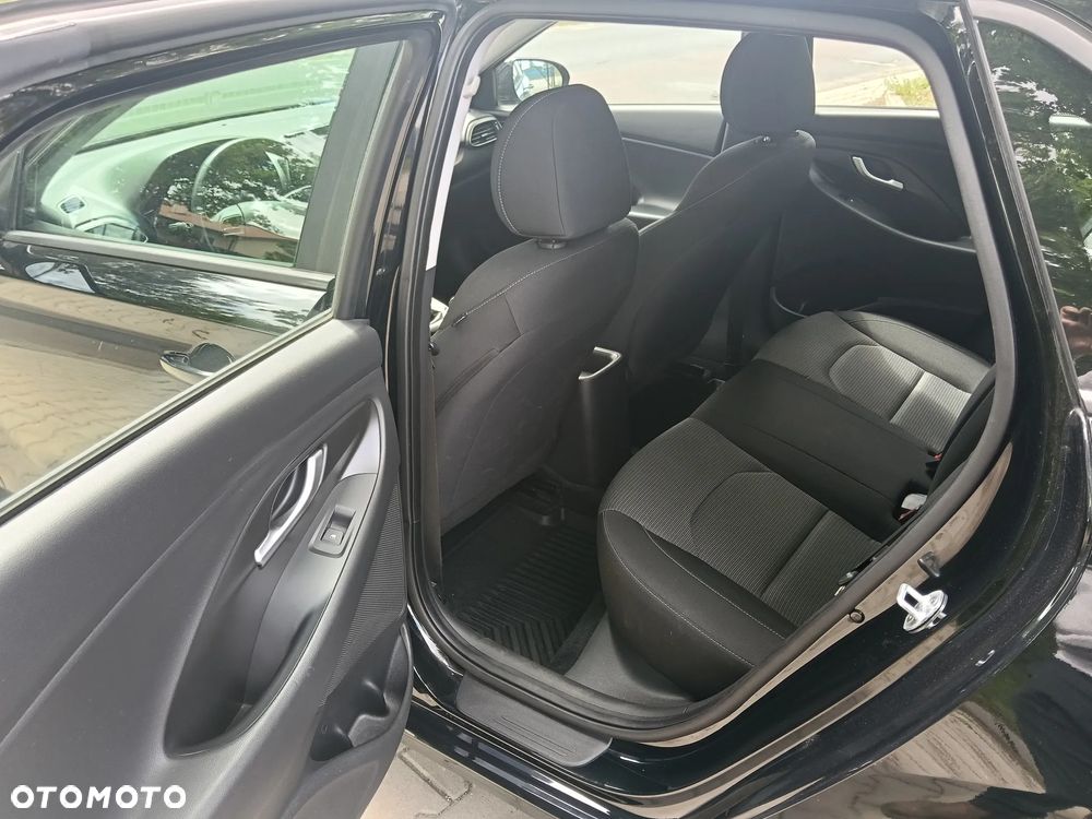 Hyundai i30 1.4 Comfort - 13