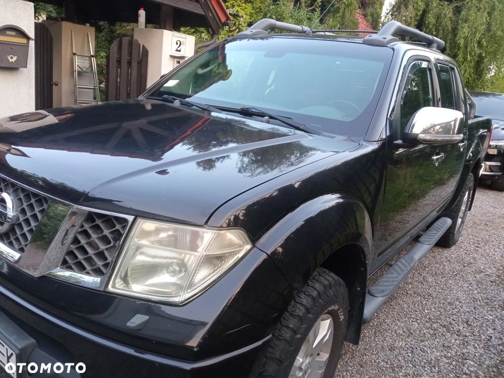 Nissan Navara 2.5 TDi Base / XE - 2