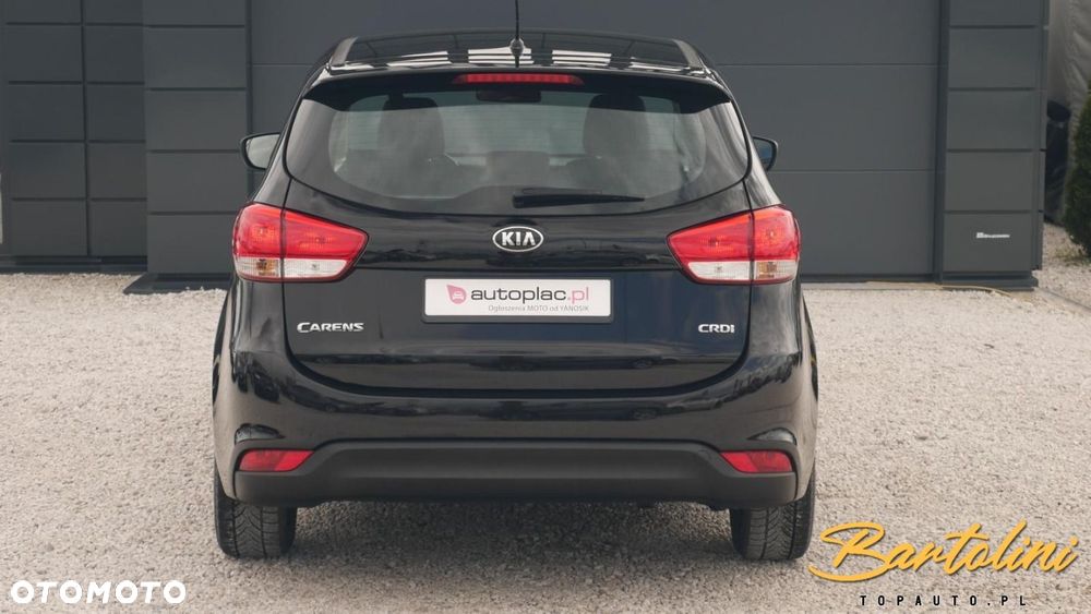 Kia Carens - 7