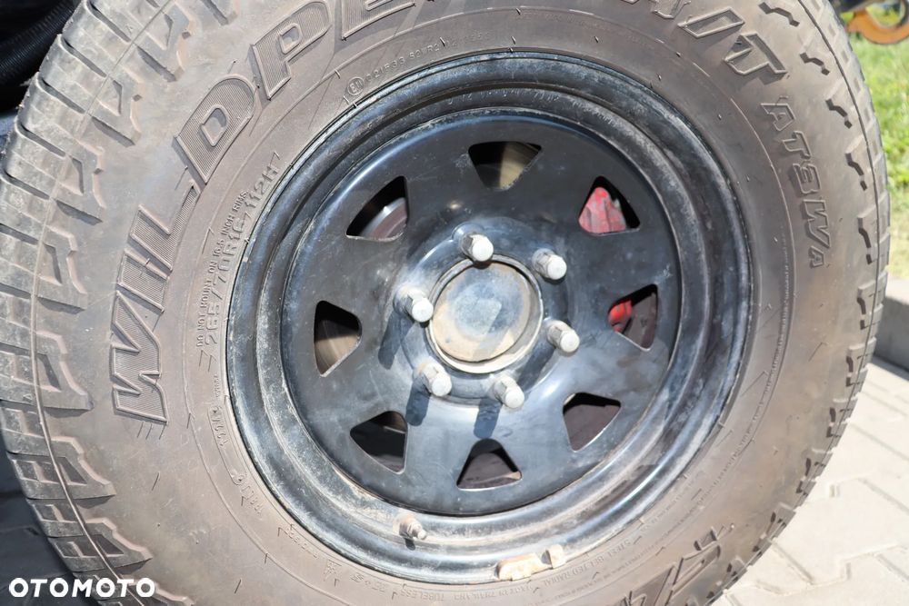 Toyota Land Cruiser - 25