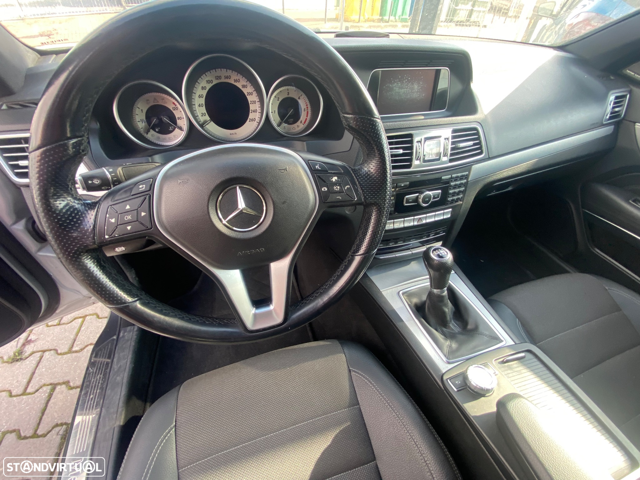 Mercedes-Benz E 220 CDi Avantgarde BlueEfficiency - 10