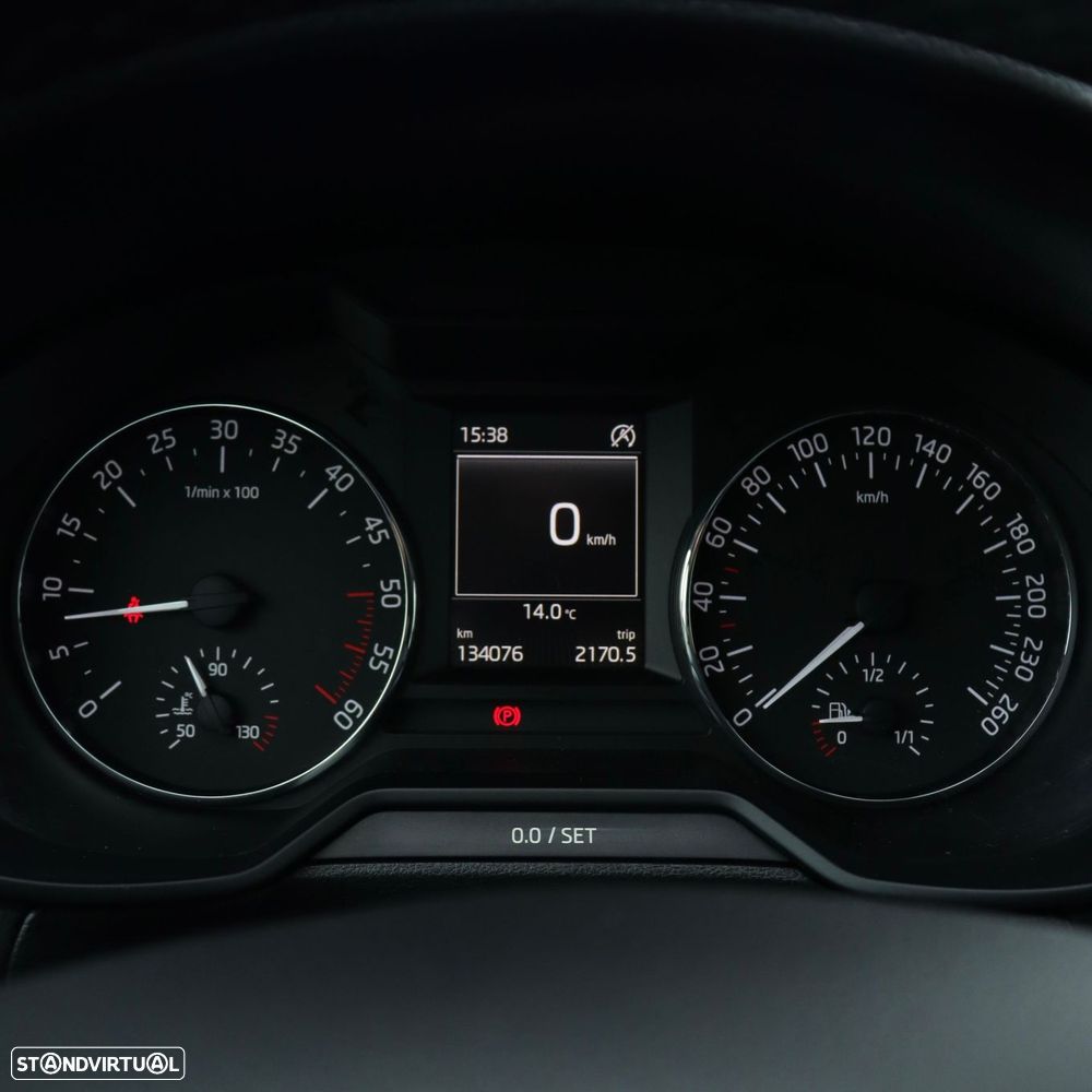 Skoda Octavia Break 1.6 TDi Sportline - 19