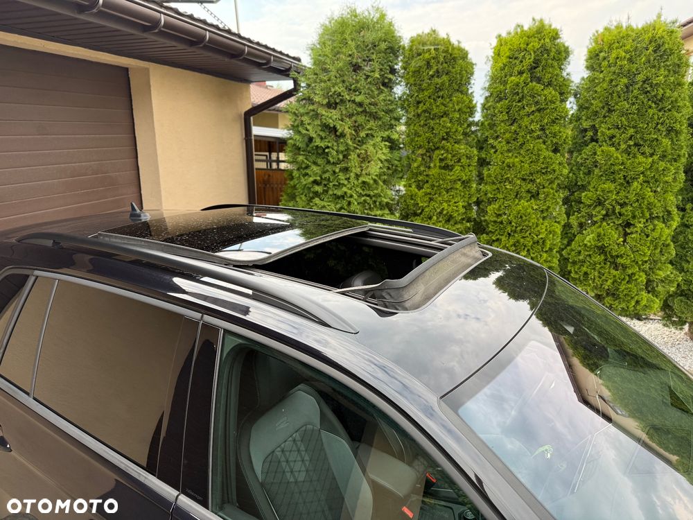 Volkswagen Tiguan 2.0 TDI SCR 4MotION DSG R-Line - 8