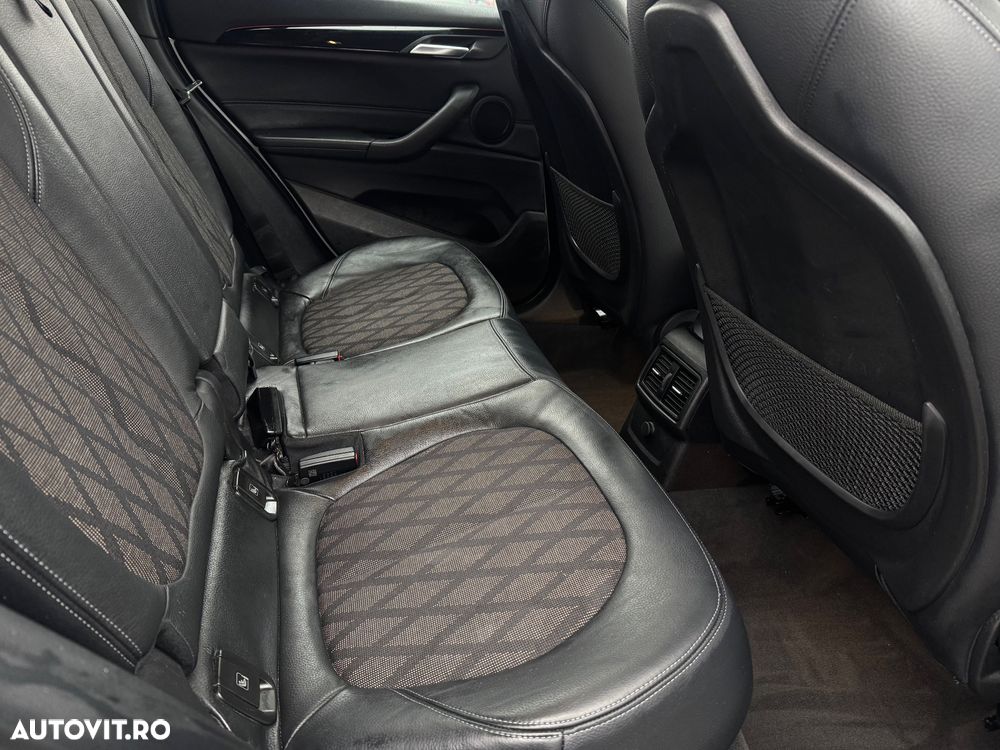 BMW X1 xDrive18d - 10