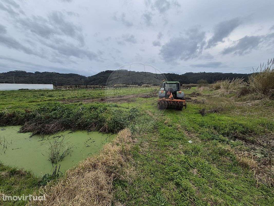 Terreno  para venda - Grande imagem: 2/5
