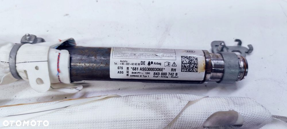 KURTYNA PRAWA AUDI A4 B8 8K0880742B ORYGINAŁ - 2